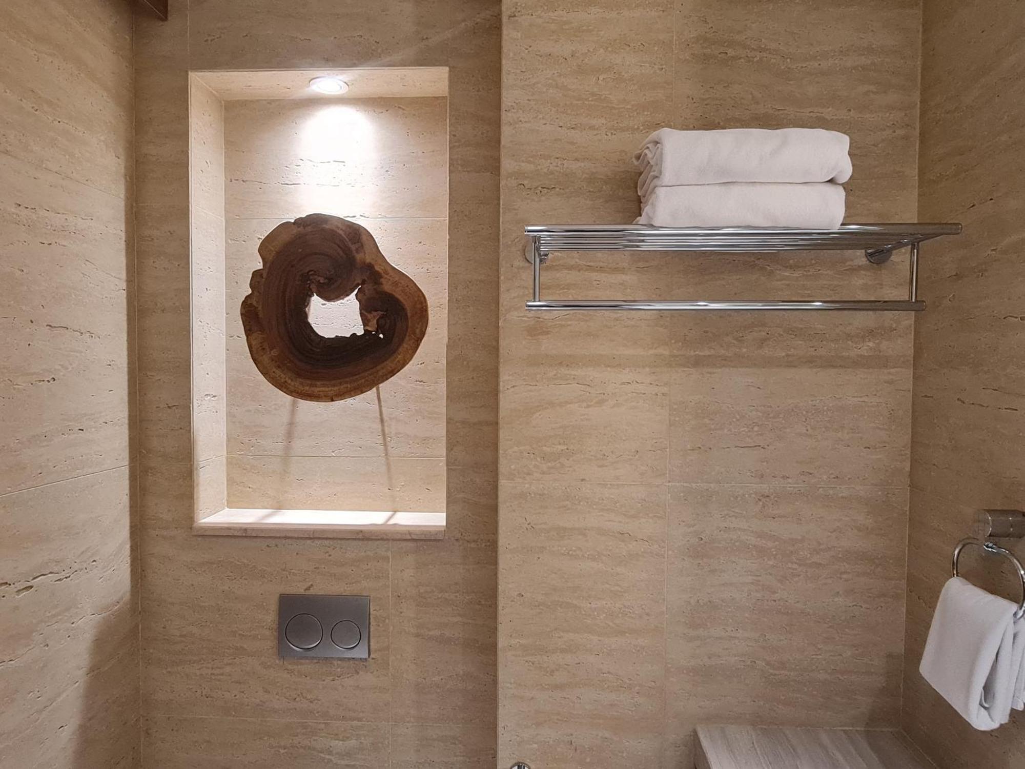 Trembesi Hotel Serpong Eksteriør bilde