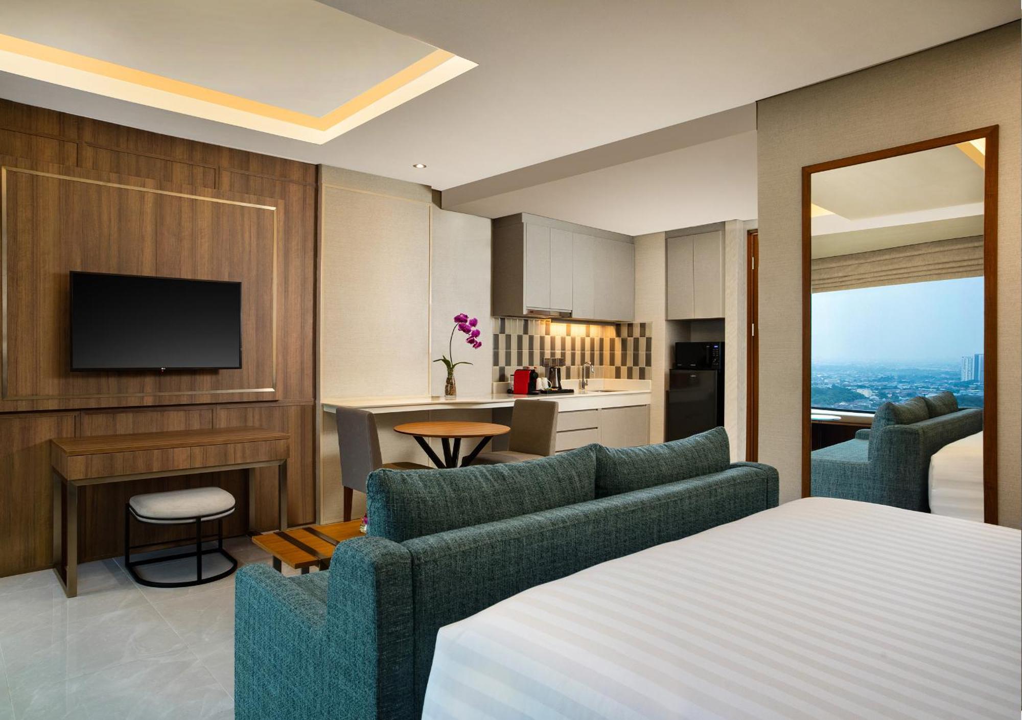 Trembesi Hotel Serpong Eksteriør bilde