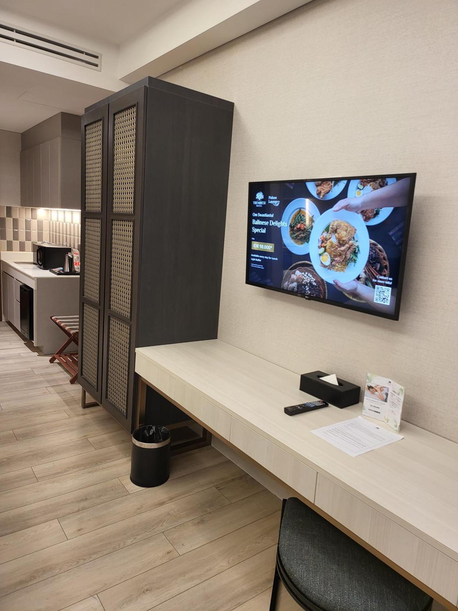 Trembesi Hotel Serpong Eksteriør bilde
